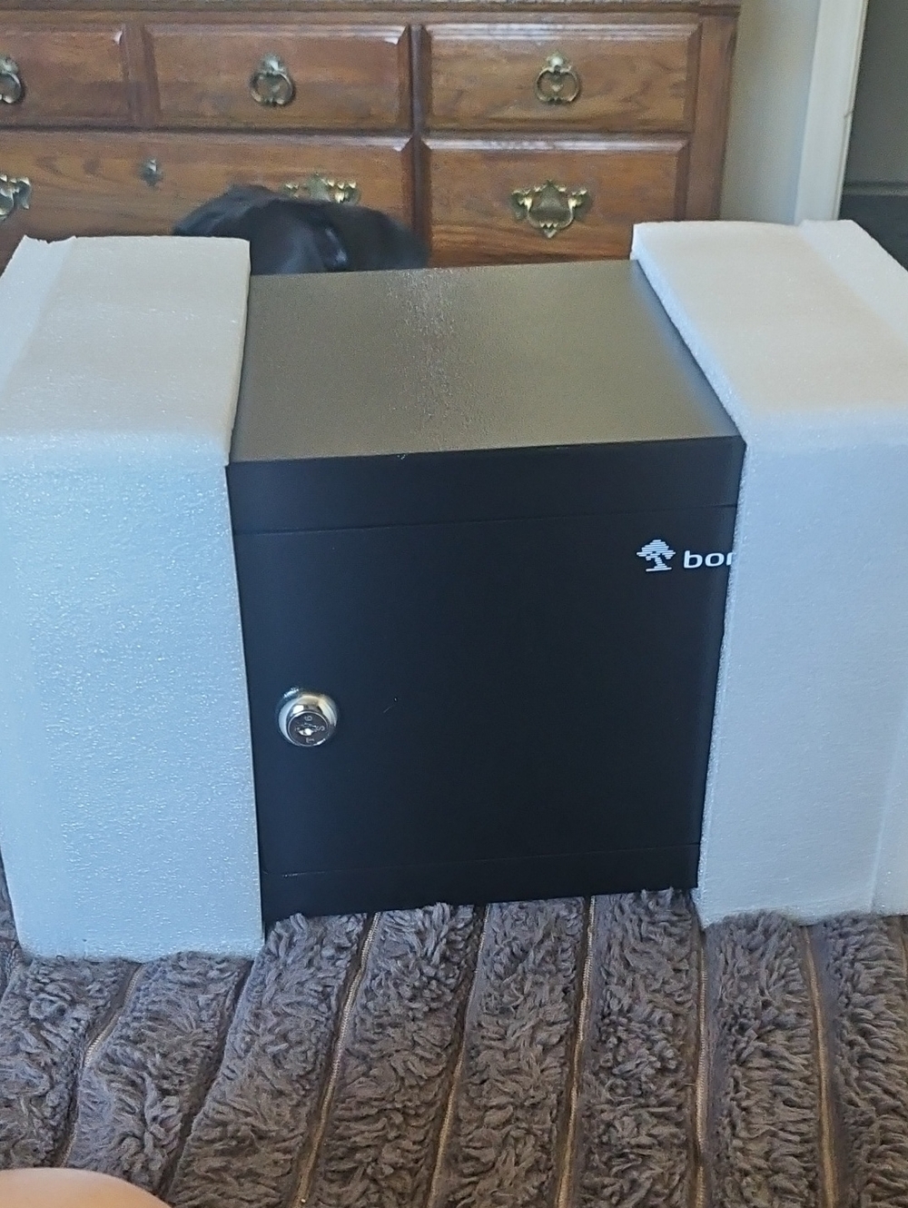 Bonsaii Bolt In Safe!! In Box New